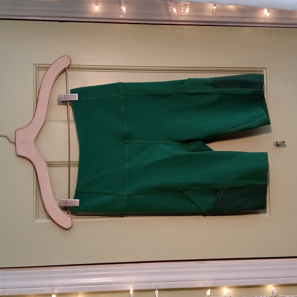 Women's Better Sports Performance Kelly Green tech pocket bike short Small - Picture 2 of 8